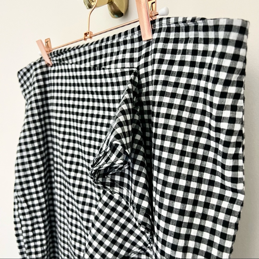Black & White Gingham Plaid Seersucker Ruffle Pencil Skirt - Picture 2 of 9